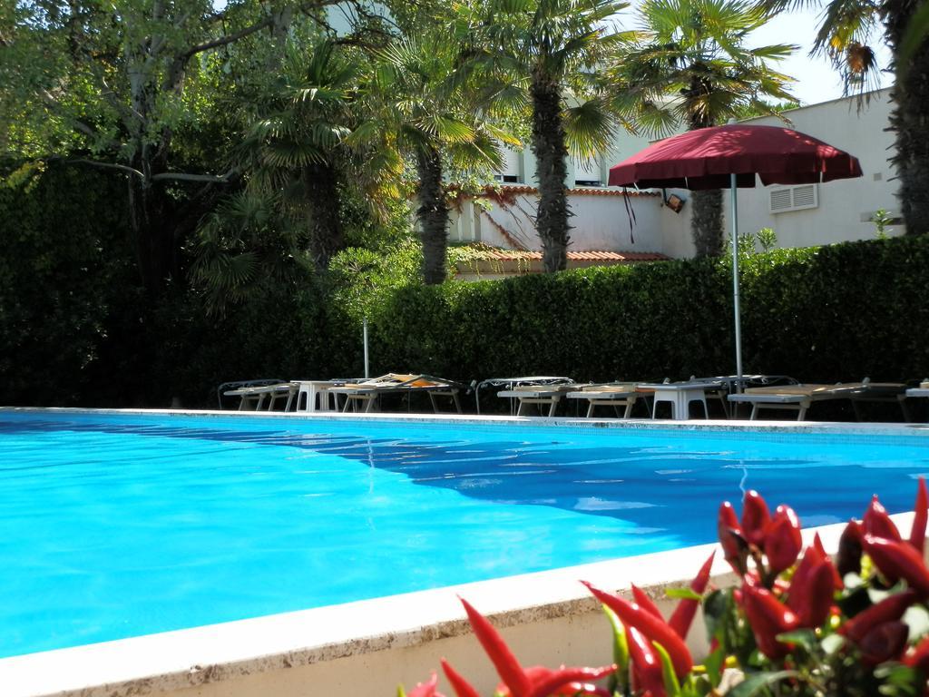 Hotel Nautic B&B Bellaria-Igea Marina Exterior foto