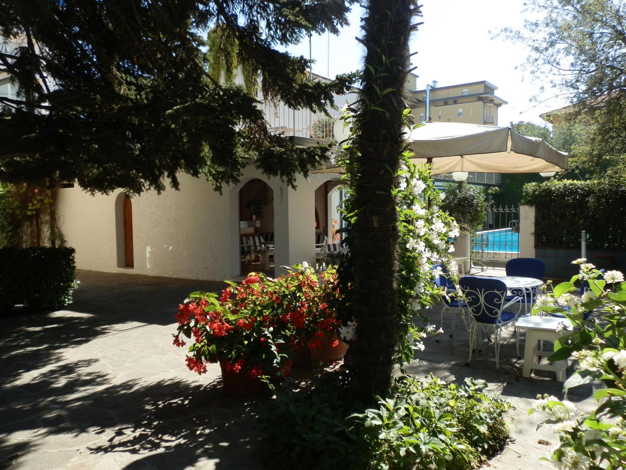 Hotel Nautic B&B Bellaria-Igea Marina Exterior foto