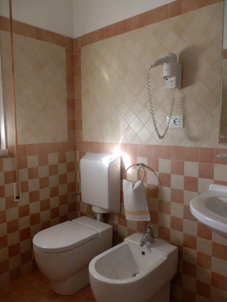 Hotel Nautic B&B Bellaria-Igea Marina Exterior foto