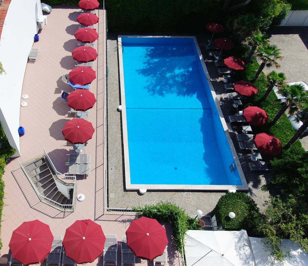 Hotel Nautic B&B Bellaria-Igea Marina Exterior foto