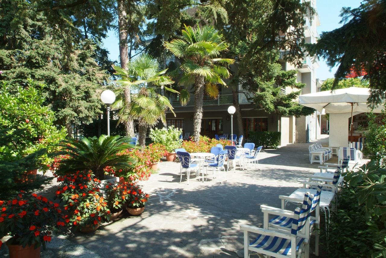 Hotel Nautic B&B Bellaria-Igea Marina Exterior foto