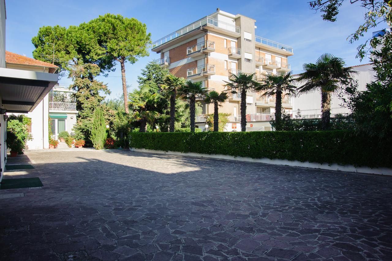 Hotel Nautic B&B Bellaria-Igea Marina Exterior foto