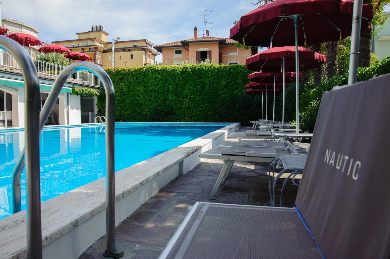 Hotel Nautic B&B Bellaria-Igea Marina Exterior foto